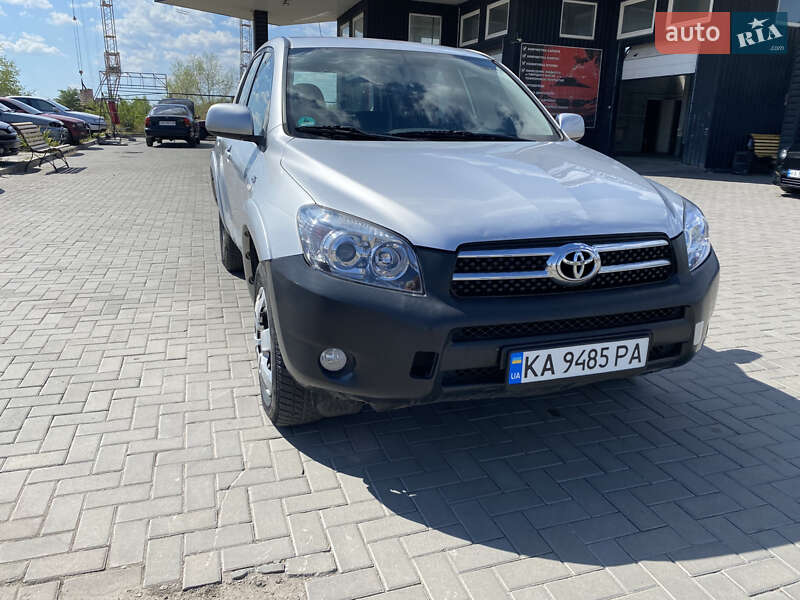 Toyota RAV4 2006