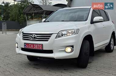 Внедорожник / Кроссовер Toyota RAV4 2011 в 