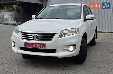 Внедорожник / Кроссовер Toyota RAV4 2011 в 