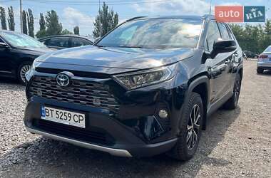 Позашляховик / Кросовер Toyota RAV4 2021 в Києві