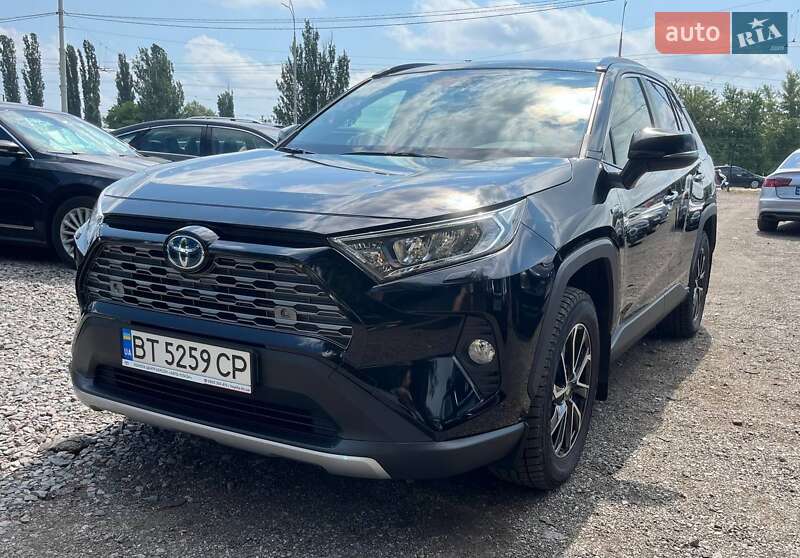 Toyota RAV4 2021