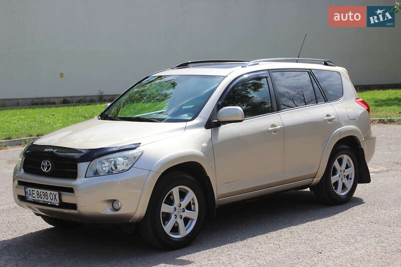 Внедорожник / Кроссовер Toyota RAV4 2007 в Днепре