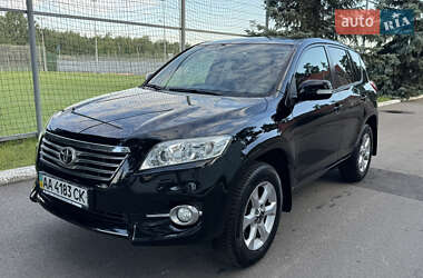 Внедорожник / Кроссовер Toyota RAV4 2011 в 