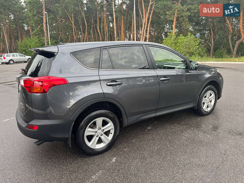 Внедорожник / Кроссовер Toyota RAV4 2014 в Киеве