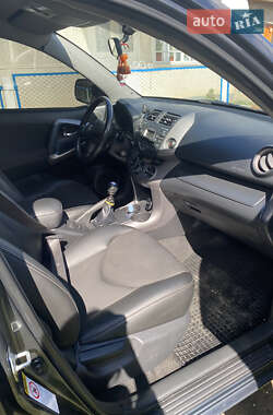 Внедорожник / Кроссовер Toyota RAV4 2007 в 