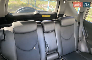 Внедорожник / Кроссовер Toyota RAV4 2007 в 