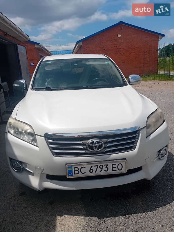 Toyota RAV4 2010