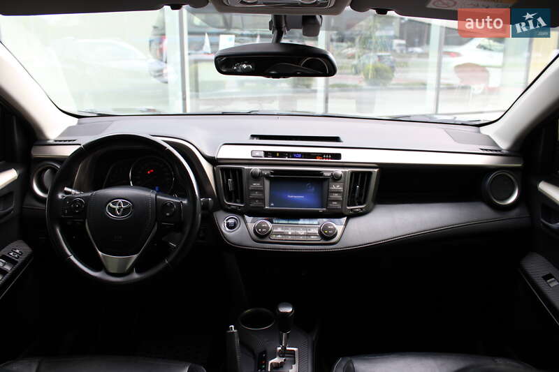 Позашляховик / Кросовер Toyota RAV4 2014 в Черкасах