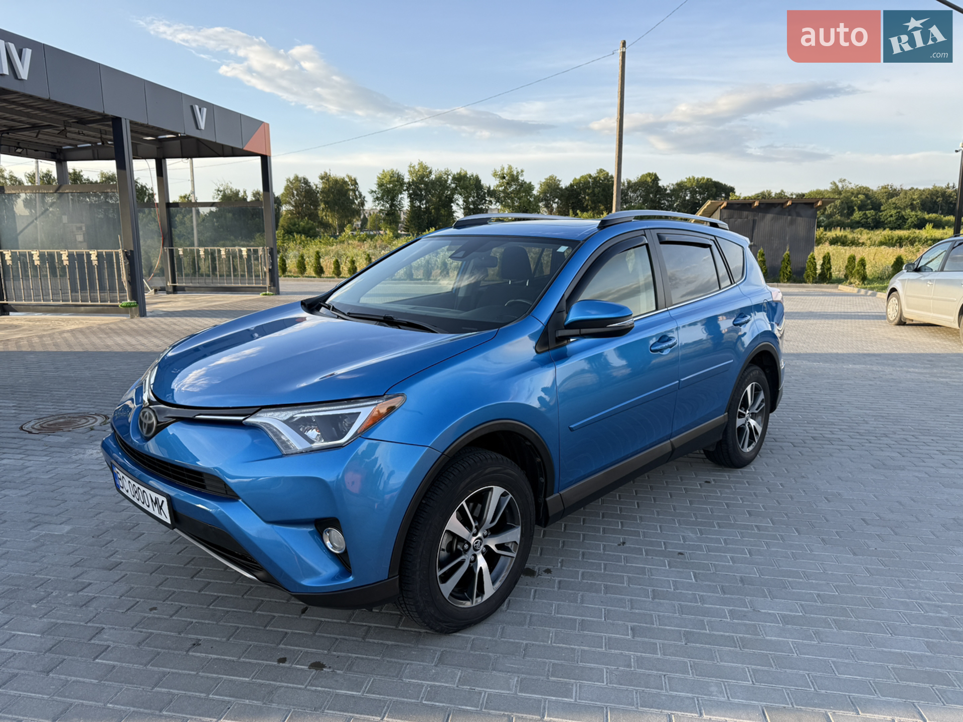 2017 Toyota RAV 4 - мініатюра 11