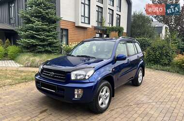 Внедорожник / Кроссовер Toyota RAV4 2003 в Киеве