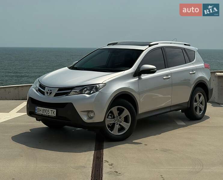 Toyota RAV4 2015