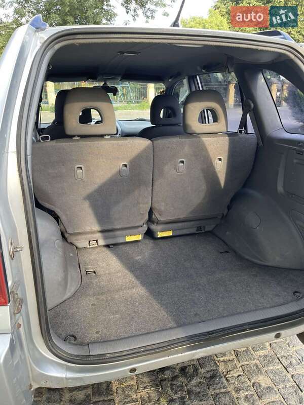 Внедорожник / Кроссовер Toyota RAV4 2002 в Фастове