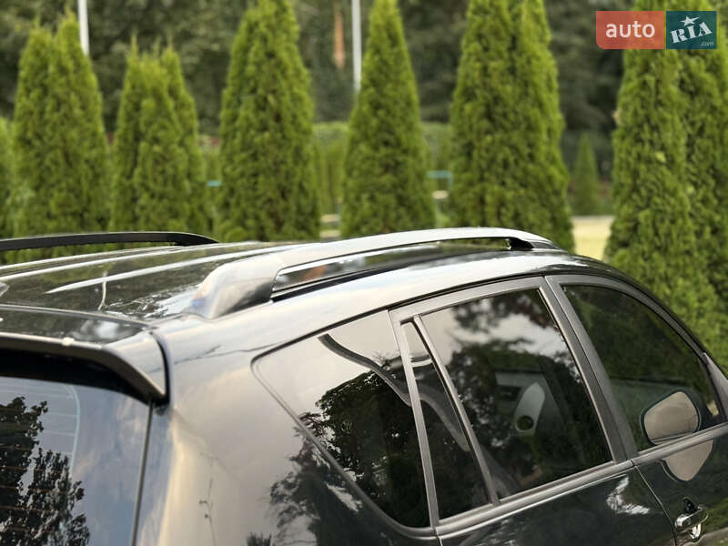 Позашляховик / Кросовер Toyota RAV4 2008 в Харкові