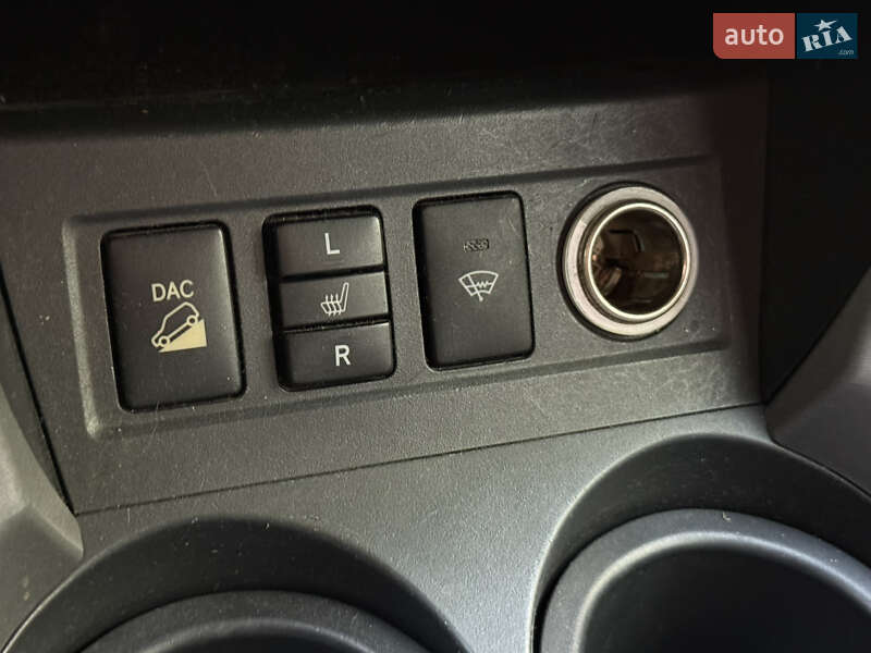 Позашляховик / Кросовер Toyota RAV4 2008 в Харкові