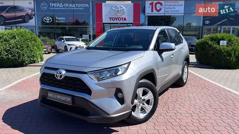 Toyota RAV4 2021