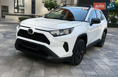 Позашляховик / Кросовер Toyota RAV4 2019 в Києві