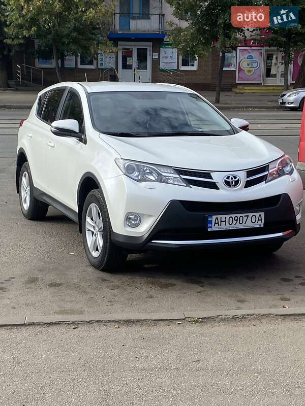 Toyota RAV4 2014