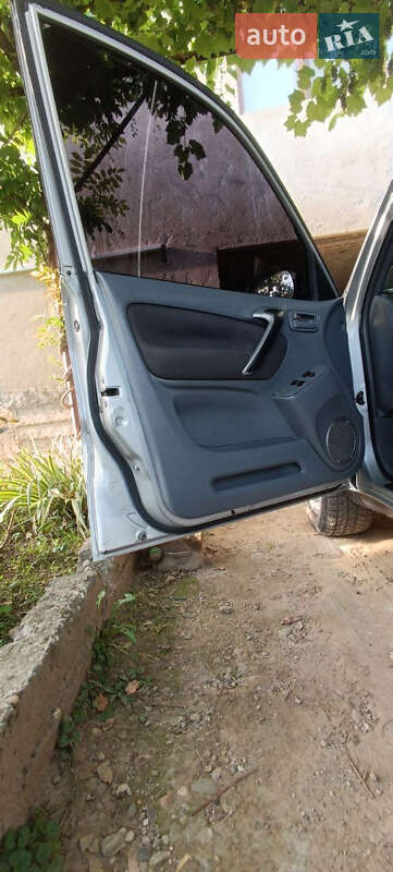 Внедорожник / Кроссовер Toyota RAV4 2001 в Берегово фото 15 Внедорожник / Кроссовер Toyota RAV4 2001 в Берегово