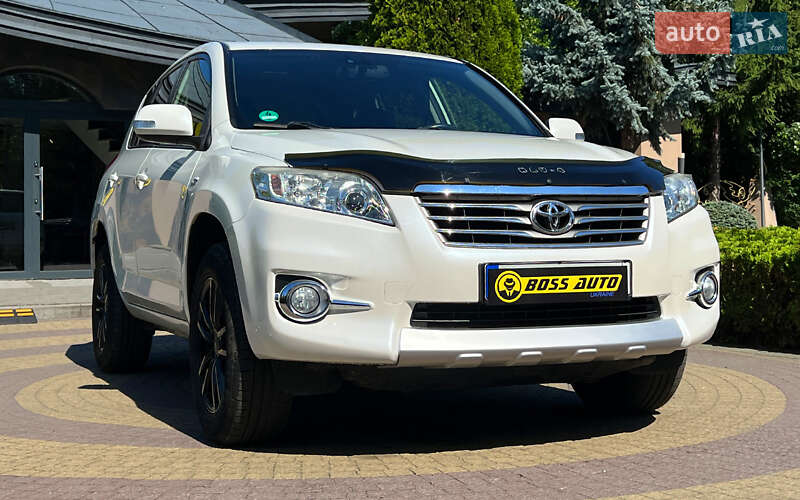 Toyota RAV4 2012