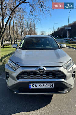 Внедорожник / Кроссовер Toyota RAV4 2022 в Киеве