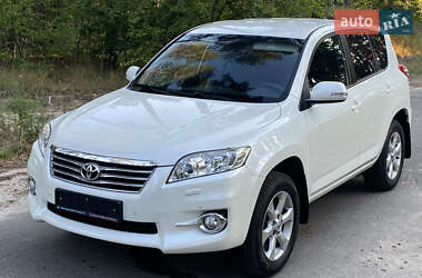 Внедорожник / Кроссовер Toyota RAV4 2010 в Черкассах