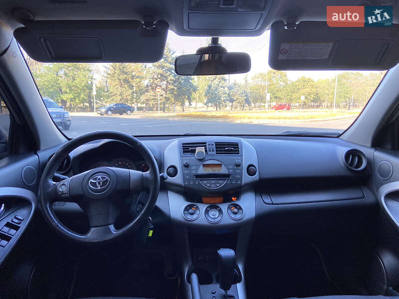 Позашляховик / Кросовер Toyota RAV4 2006 в Миколаєві