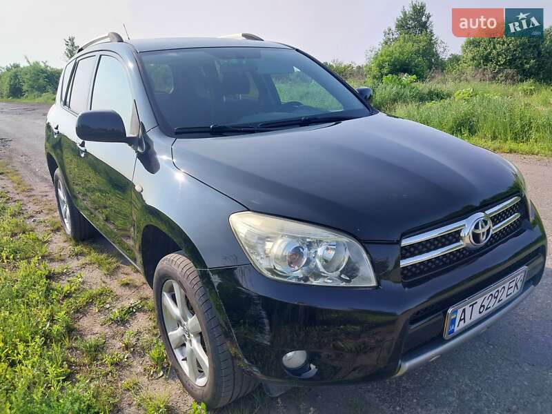 Внедорожник / Кроссовер Toyota RAV4 2008 в Ивано-Франковске