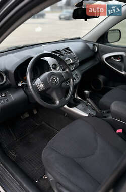 Внедорожник / Кроссовер Toyota RAV4 2007 в 