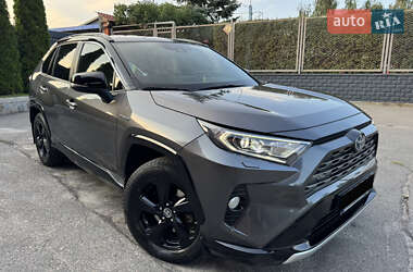 Внедорожник / Кроссовер Toyota RAV4 2020 в Харькове