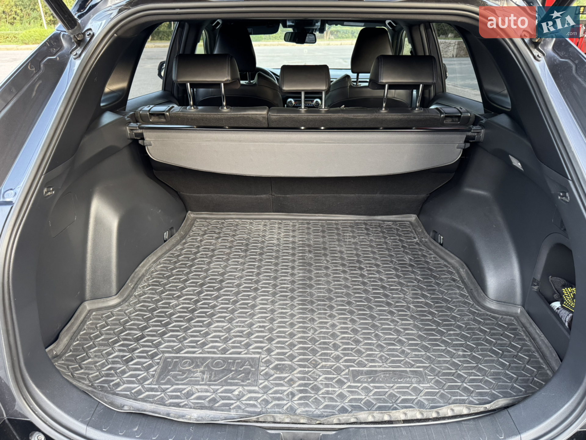 2020 Toyota RAV 4 - мініатюра 18