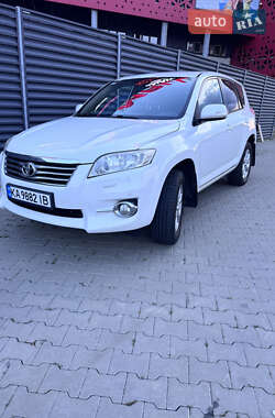 Внедорожник / Кроссовер Toyota RAV4 2011 в Киеве