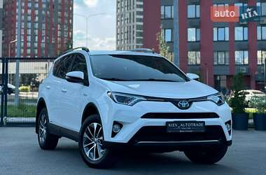 Позашляховик / Кросовер Toyota RAV4 2018 в Києві