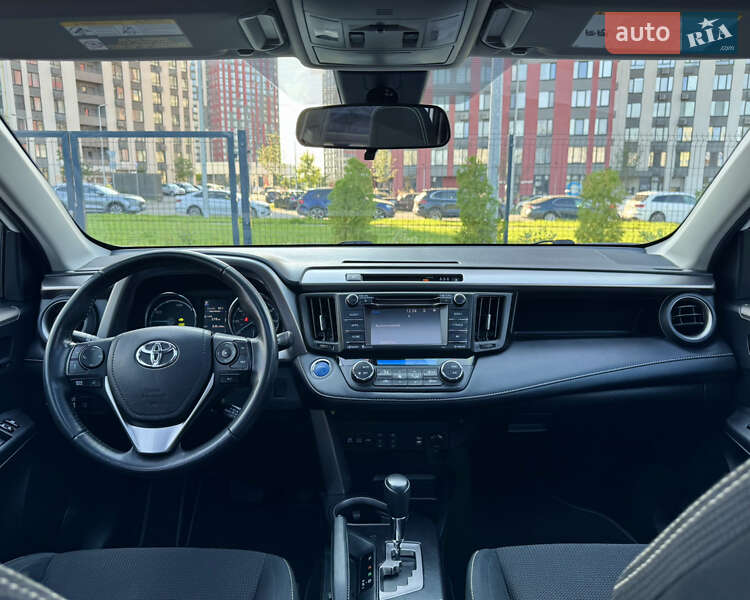 Позашляховик / Кросовер Toyota RAV4 2018 в Києві