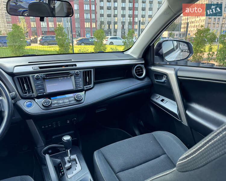 Позашляховик / Кросовер Toyota RAV4 2018 в Києві