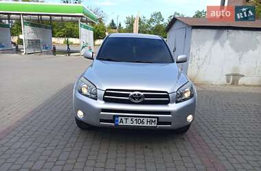 Позашляховик / Кросовер Toyota RAV4 2006 в Івано-Франківську
