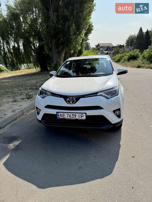 Внедорожник / Кроссовер Toyota RAV4 2018 в Верхнеднепровске фото 3 Внедорожник / Кроссовер Toyota RAV4 2018 в Верхнеднепровске