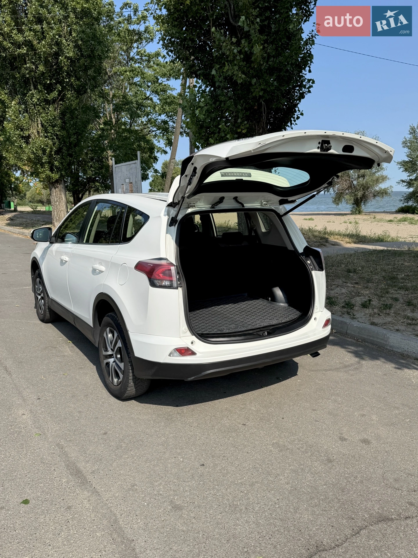 2018 Toyota RAV 4 - мініатюра 26
