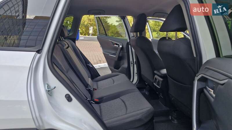 Внедорожник / Кроссовер Toyota RAV4 2020 в Одессе фото 23 Внедорожник / Кроссовер Toyota RAV4 2020 в Одессе