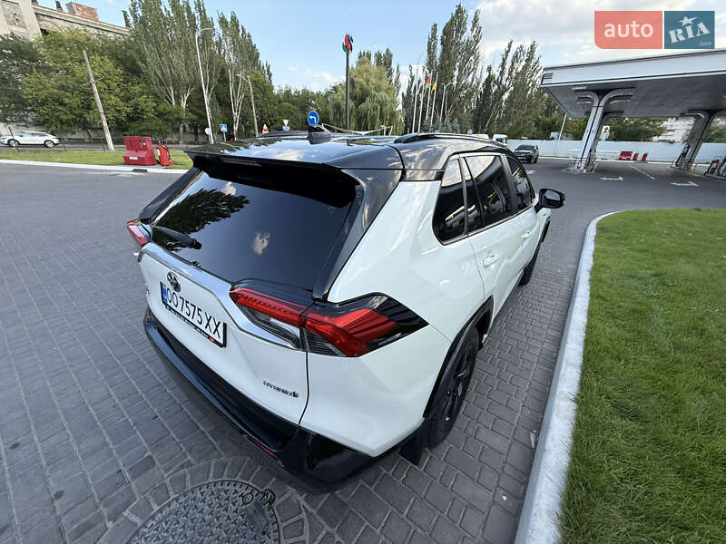 Позашляховик / Кросовер Toyota RAV4 2019 в Одесі