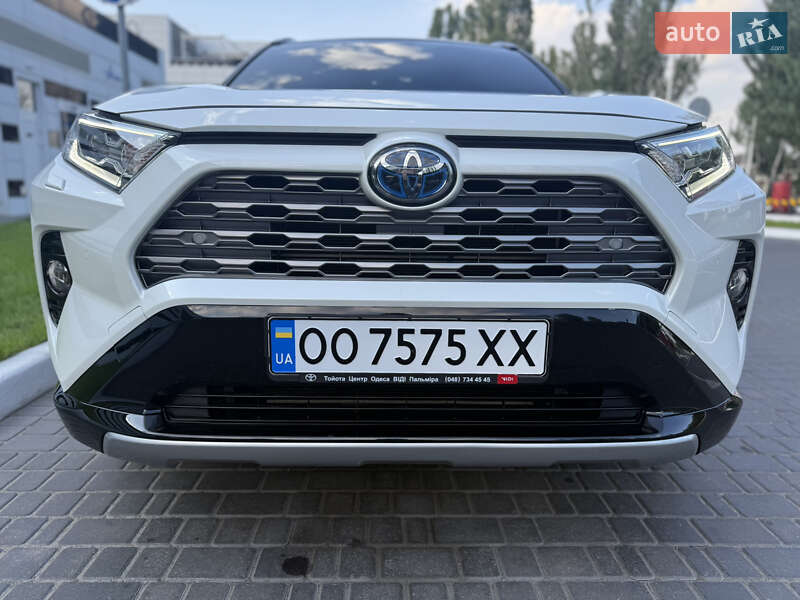 Позашляховик / Кросовер Toyota RAV4 2019 в Одесі