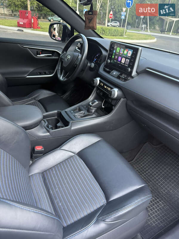 Позашляховик / Кросовер Toyota RAV4 2019 в Одесі