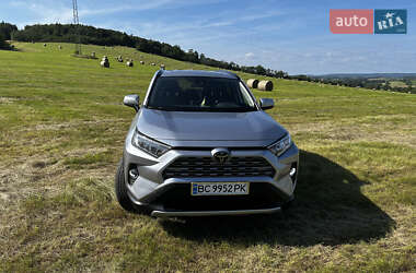 Внедорожник / Кроссовер Toyota RAV4 2019 в Кременчуге