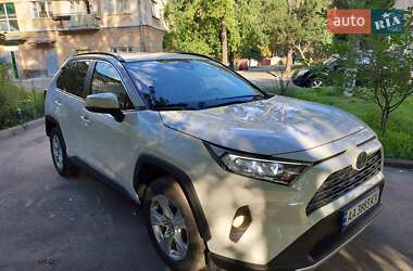 Внедорожник / Кроссовер Toyota RAV4 2019 в Киеве