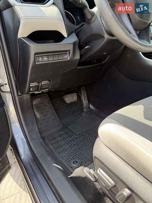 Позашляховик / Кросовер Toyota RAV4 2021 в Тернополі фото 10 Позашляховик / Кросовер Toyota RAV4 2021 в Тернополі