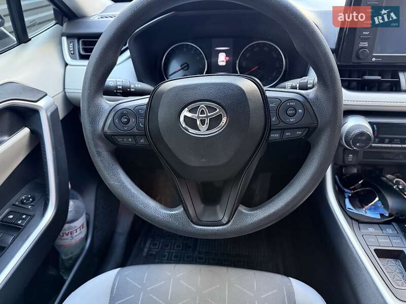 Позашляховик / Кросовер Toyota RAV4 2021 в Тернополі фото 14 Позашляховик / Кросовер Toyota RAV4 2021 в Тернополі