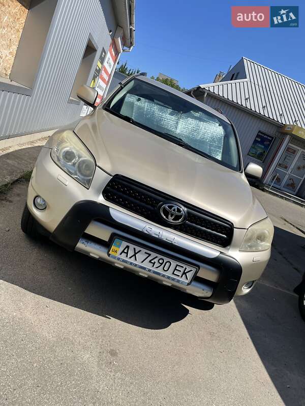 Toyota RAV4 2006