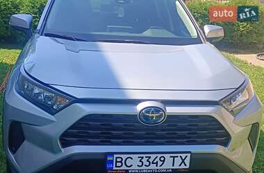 Позашляховик / Кросовер Toyota RAV4 2021 в Львові