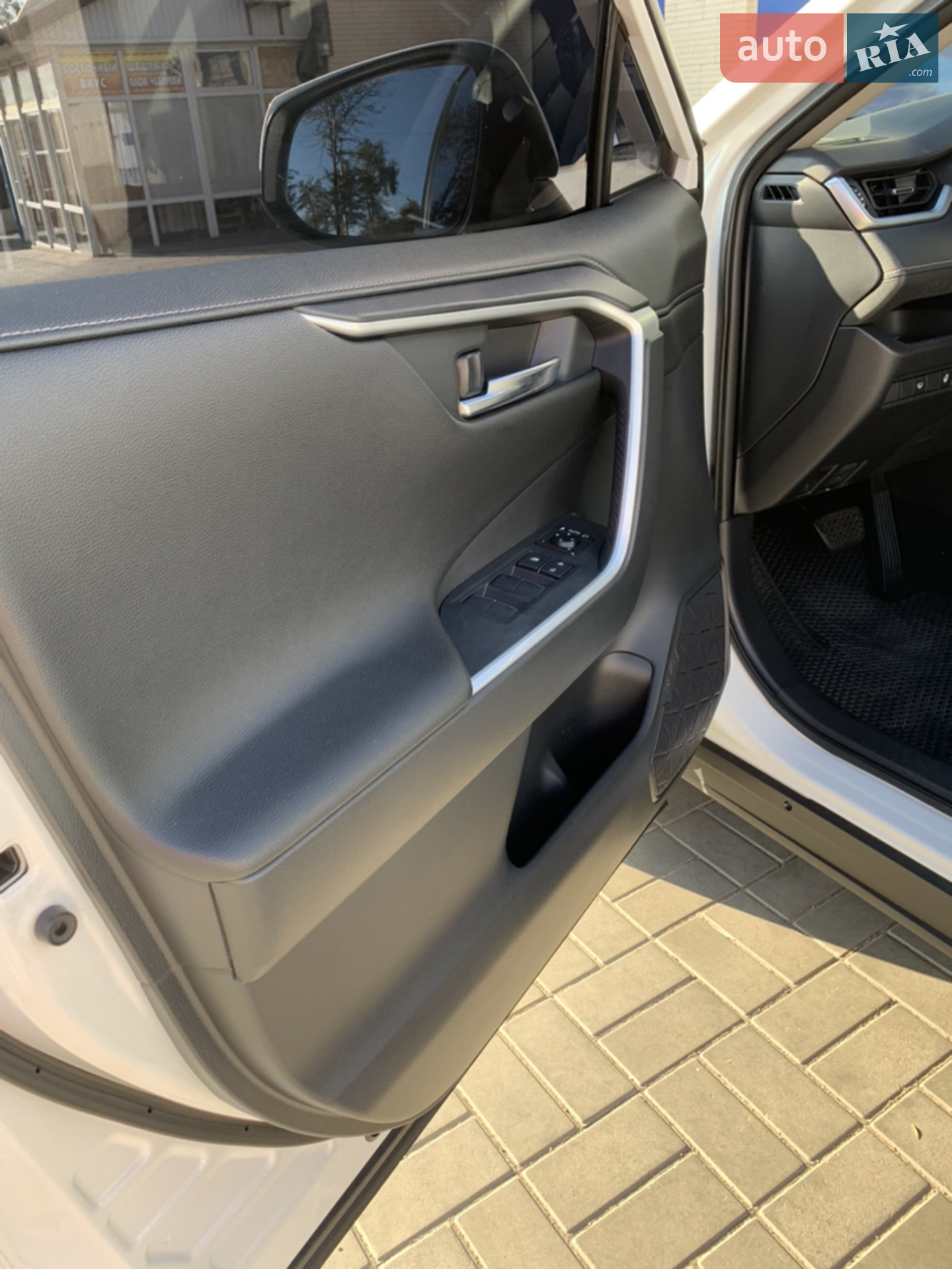 2019 Toyota RAV 4 - мініатюра 9