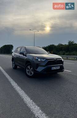 Внедорожник / Кроссовер Toyota RAV4 2022 в Сумах