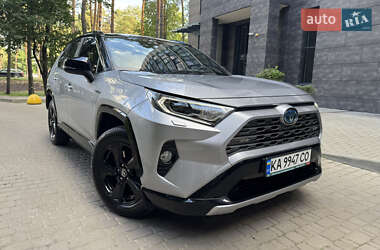 Внедорожник / Кроссовер Toyota RAV4 2020 в Броварах